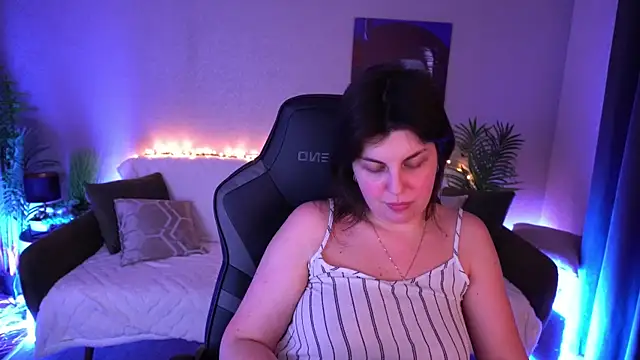 MirandaWong's Live XXX Chat