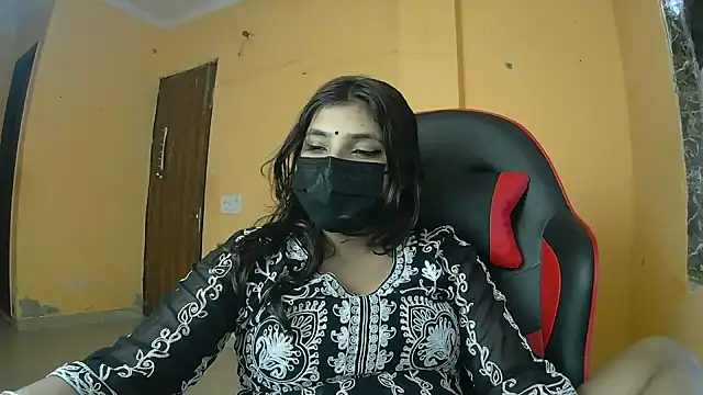 callmeshreyaのウェブカメラショー