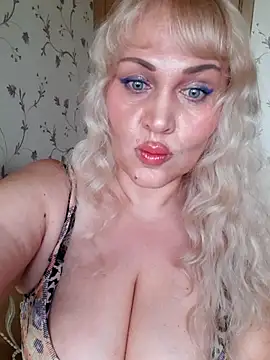 IsabellaBoni Chat XXX in diretta