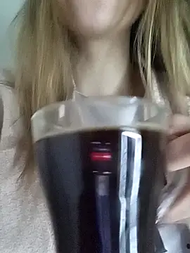 KattyLuuu Adlı Modelin Canlı XXX Sohbeti