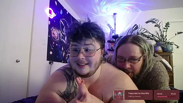 KintsugiCreature webcam show