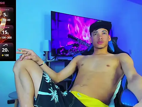 Lyam_Russo live XXX chat