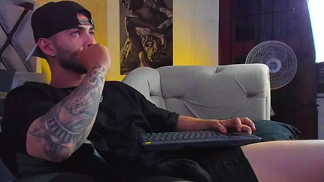 Vincentblack Live XXX Chat