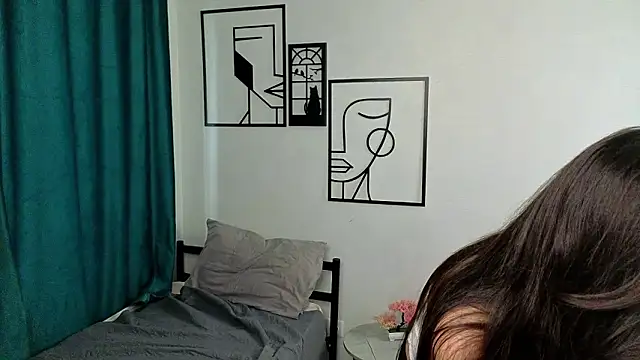 SilvaBoutros Adlı Modelin Canlı XXX Sohbeti