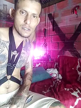 BenedettoMr69's Live XXX Chat