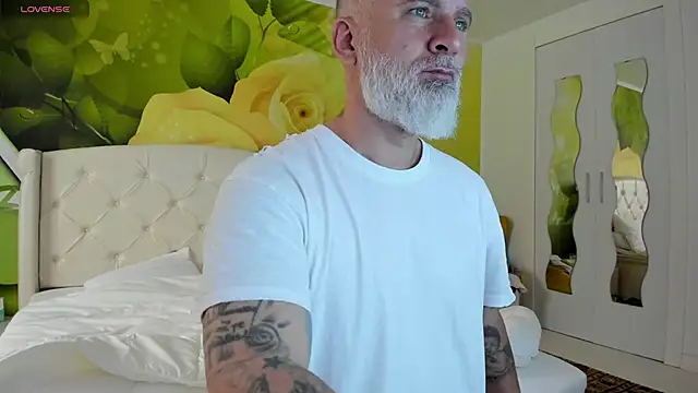 BlowMyXXL Webcam-Show