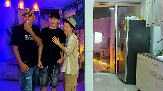 Houseofwarrios élő XXX-chatje