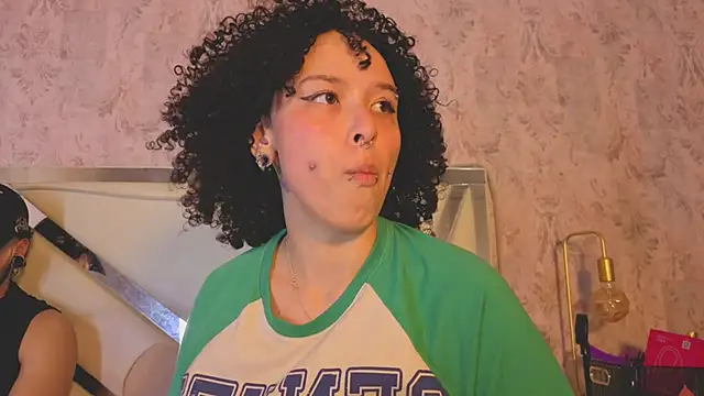 Chat +18 de Benny_and_Mark ao vivo