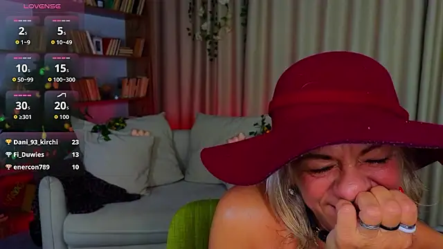 AnittaHarris_ 现场XXX聊天