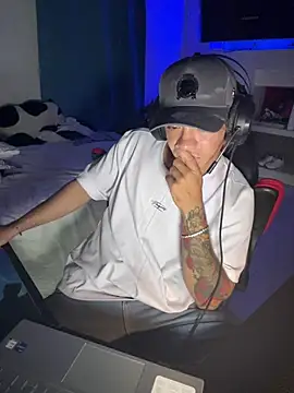 โชว์เว็บแคมของ AngelLatinBoy