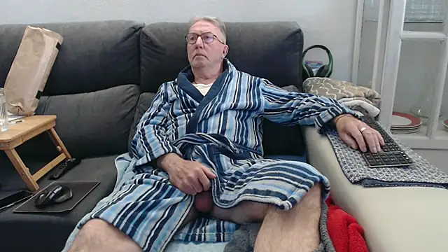 Nudelschwanzのウェブカメラショー