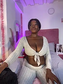 karinacortes 现场XXX聊天