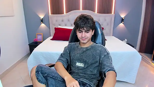 Tommy18__ Obrolan Langsung XXX