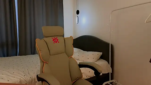 XXX chat uživo modela yourrdanceteacher