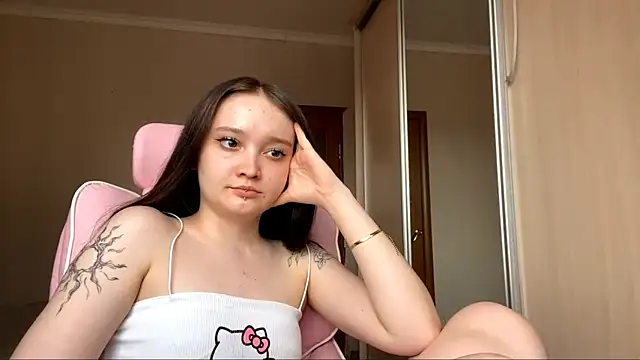 TrulaPhay's Live XXX Chat