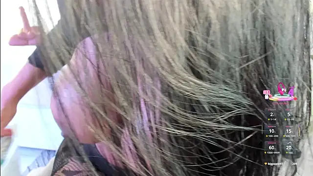 yourlilo24 Chat XXX live