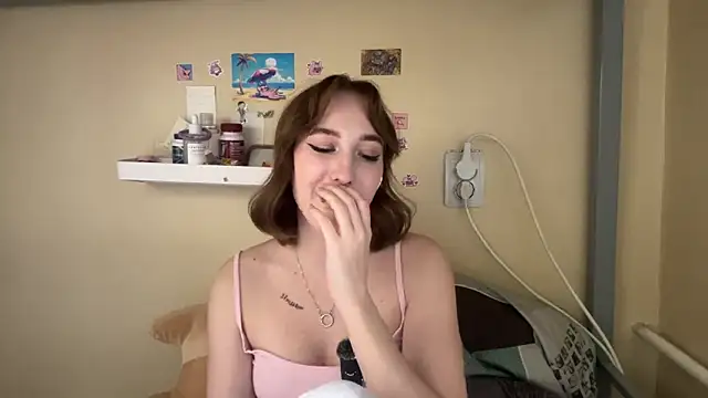 Chat +18 de AquilineOrites ao vivo