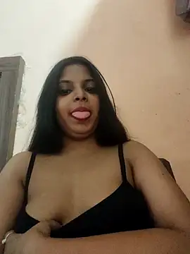 Sexy_Aaradhya Adlı Modelin Canlı XXX Sohbeti