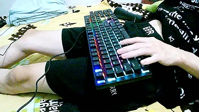 Kang143 在線直播表演