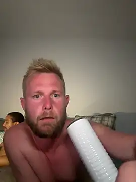 Онлайн чат XXX boysfirsttime