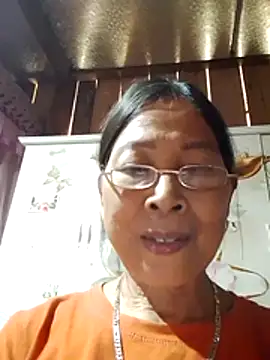 Sky-rain98: διαδικτυακό σόου στην κάμερα