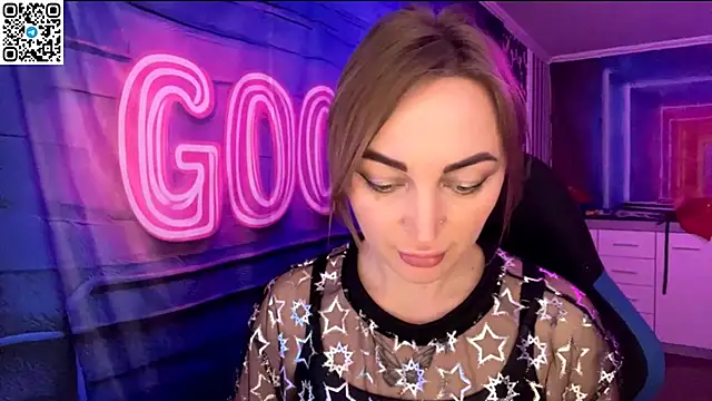 Vellora_'s Live XXX Chat