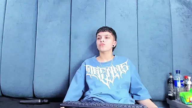 Megan_Thompson_ Live XXX-Chat