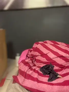 SEXaddictCANDY10 élő XXX-chatje