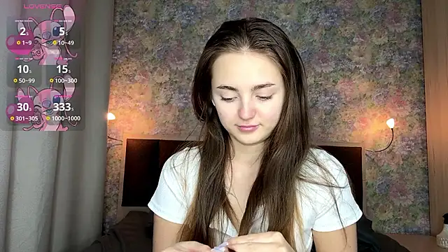 LoraDavi live XXX chat