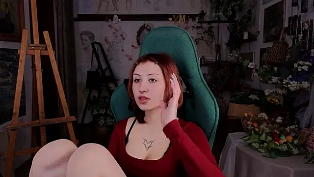 Show modela EffieMeowley na web-kameri