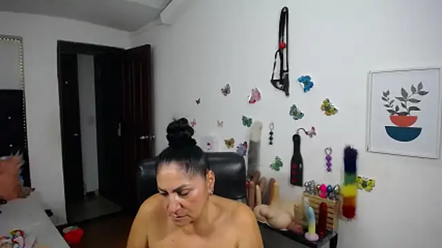 mature_bigboobs10 Chat XXX in diretta