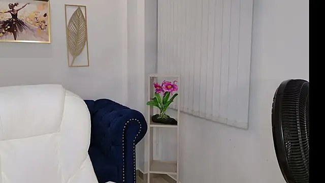 دردشة Saskia_litt الجنسية المباشرة