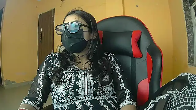 callmeshreyaのライブXXXチャット