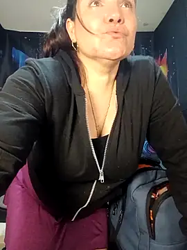 Zuleyka_69のライブXXXチャット