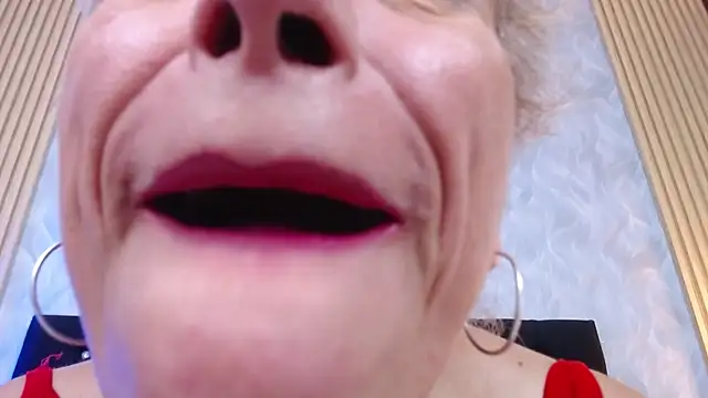 Živý XXX chat xandrinakarzon