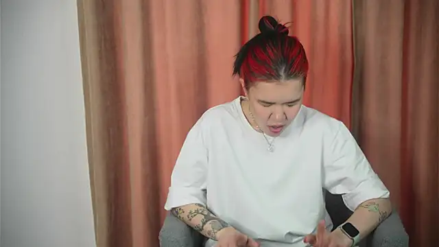 DedeBattey Show in webcam