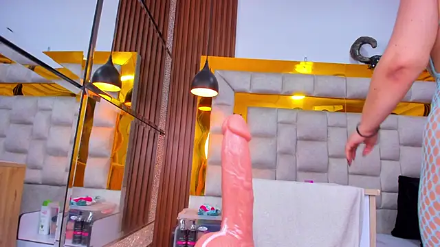 عرض كام bigass_monic