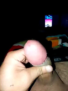 slawlargo01 在線直播表演