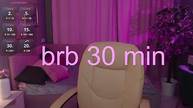 Chatroom XXX en direct de Haya_Harareet