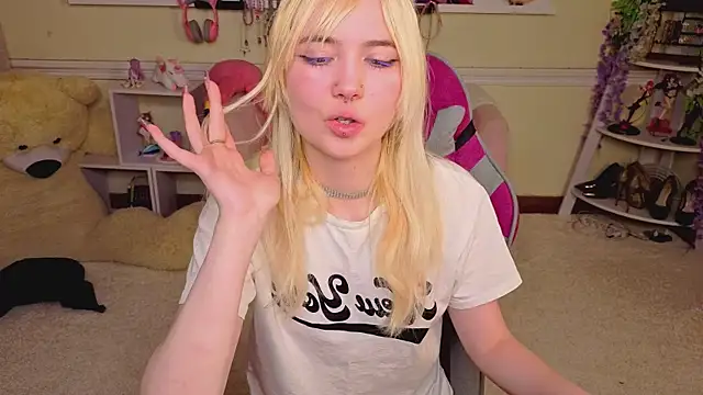 Živý XXX chat Iris_Ivory