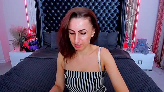 Rebecca_Diamond's Live XXX Chat