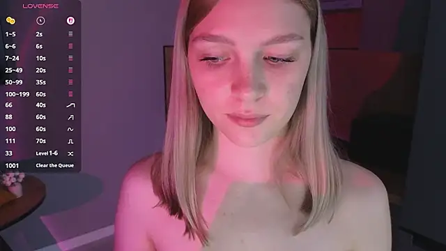 CynthiaaStoneのライブXXXチャット