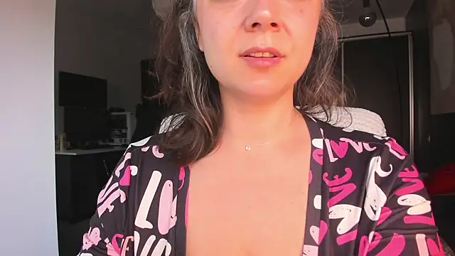 WildMilf Adlı Modelin Canlı XXX Sohbeti