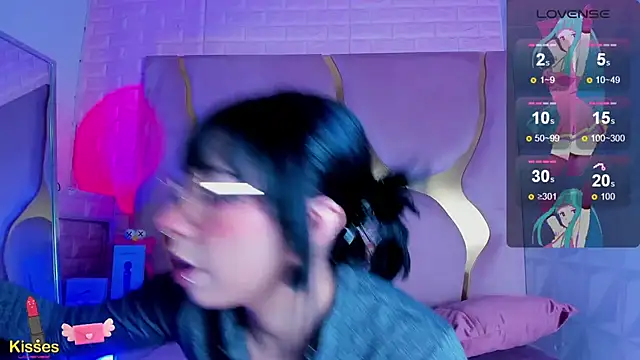 عرض كام NaniiSisy