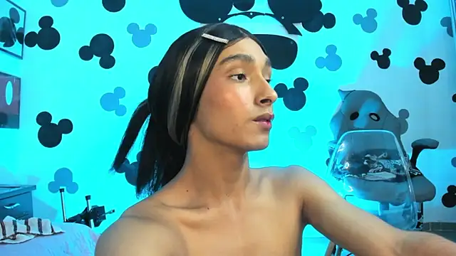 Show webcam de AdharaSkinny_