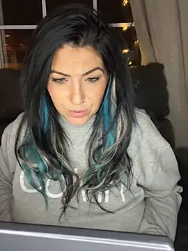 Živý XXX chat LittleMissEeve