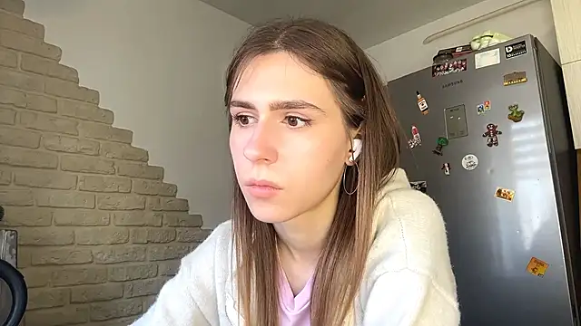 ElsieKuhlmann: онлайн-секс-чат