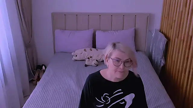 sabrinamacmarren's Webcam Show