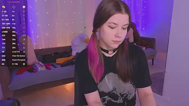 Mira_Falls Chat XXX live