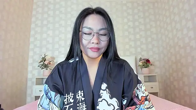 NatsumiHun's Live XXX Chat
